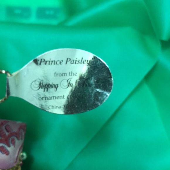 “Prince Paisley” Collectible Ornament Boot Decor - Picture 16 of 16